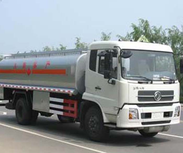 槽罐車
